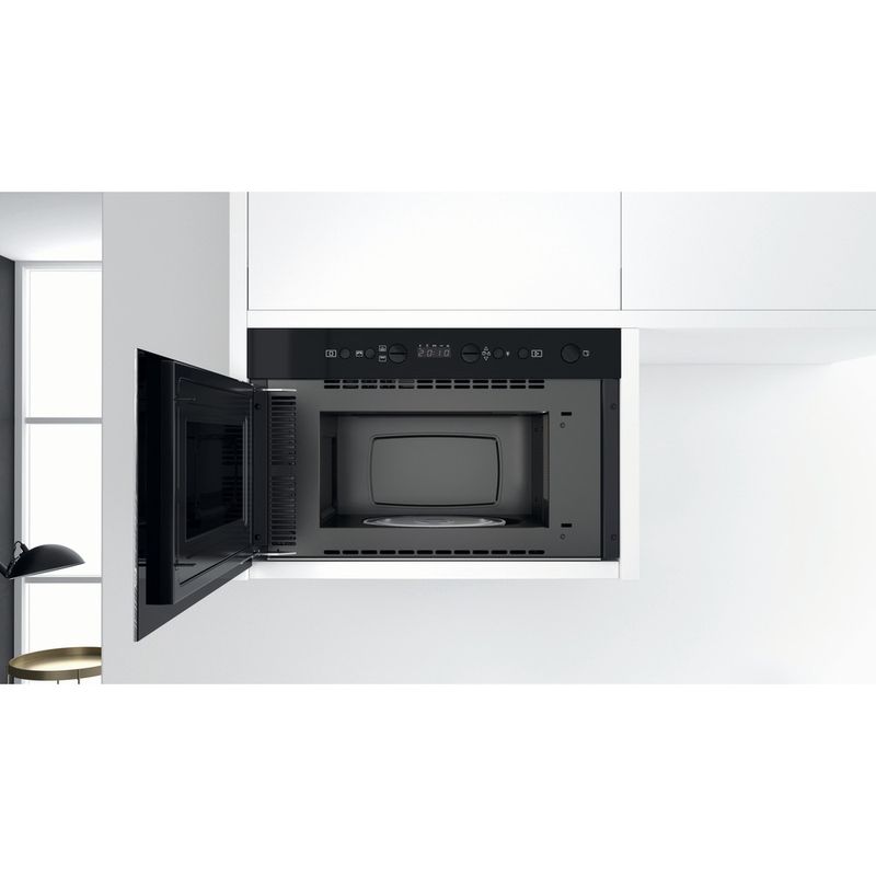 Whirlpool Microondas Encastre W7 MN840 Acero inoxidable Electrónico 22 MW + Función Grill 750 Lifestyle frontal open