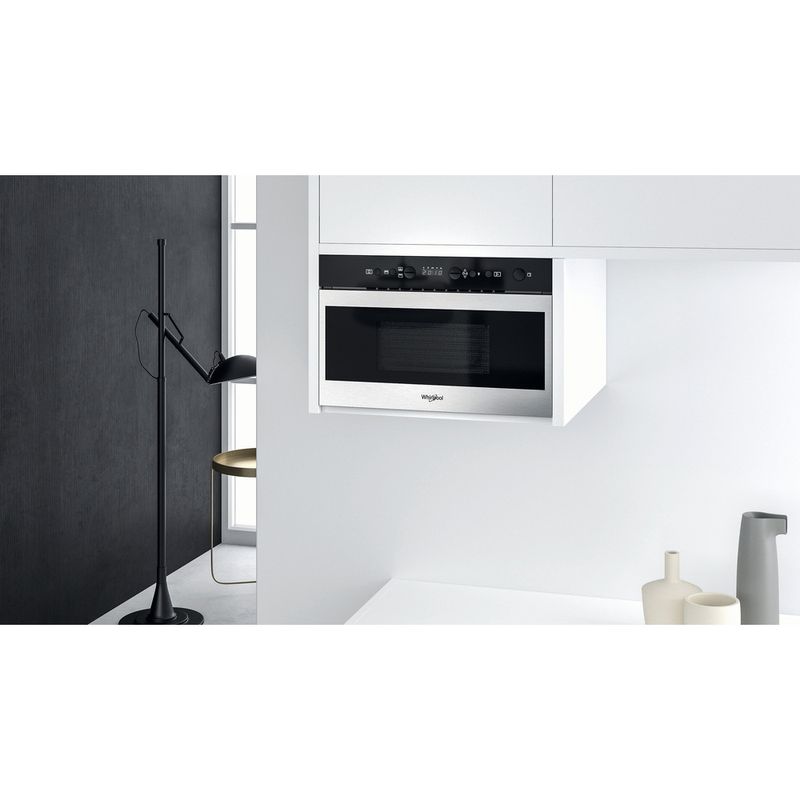 Whirlpool Microondas Encastre W7 MN840 Acero inoxidable Electrónico 22 MW + Función Grill 750 Lifestyle perspective