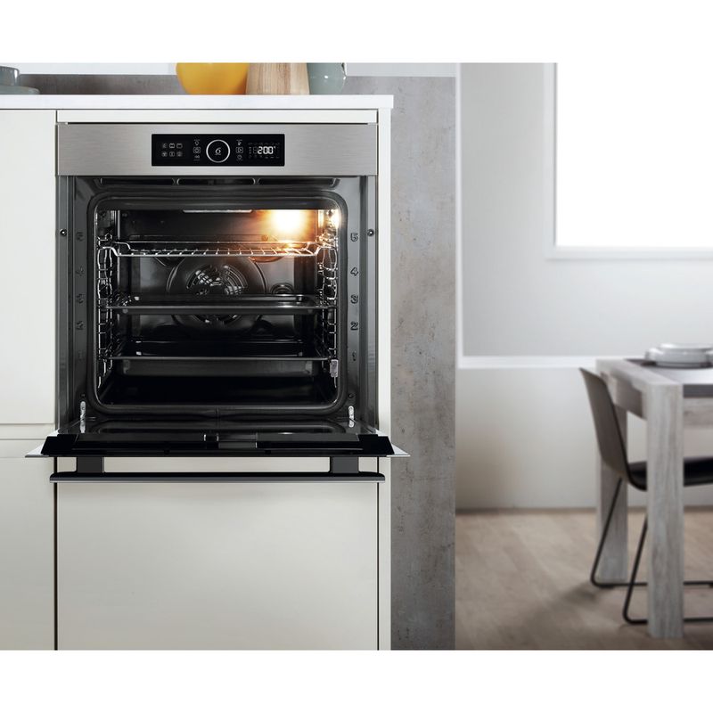 Whirlpool Horno Encastre AKZ9 6270 IX Eléctrico A + Lifestyle frontal open